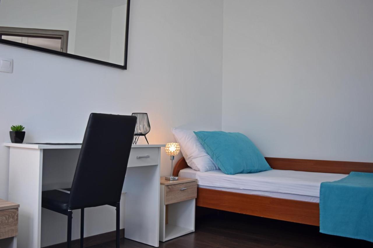 Apartment Summer Breeze Pula Exterior photo